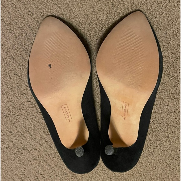 STEVE MADDEN PUMPS BLACK SUEDE SZ 8 LIKE NEW WORN ONCE INSIDE. - Picture 8 of 9